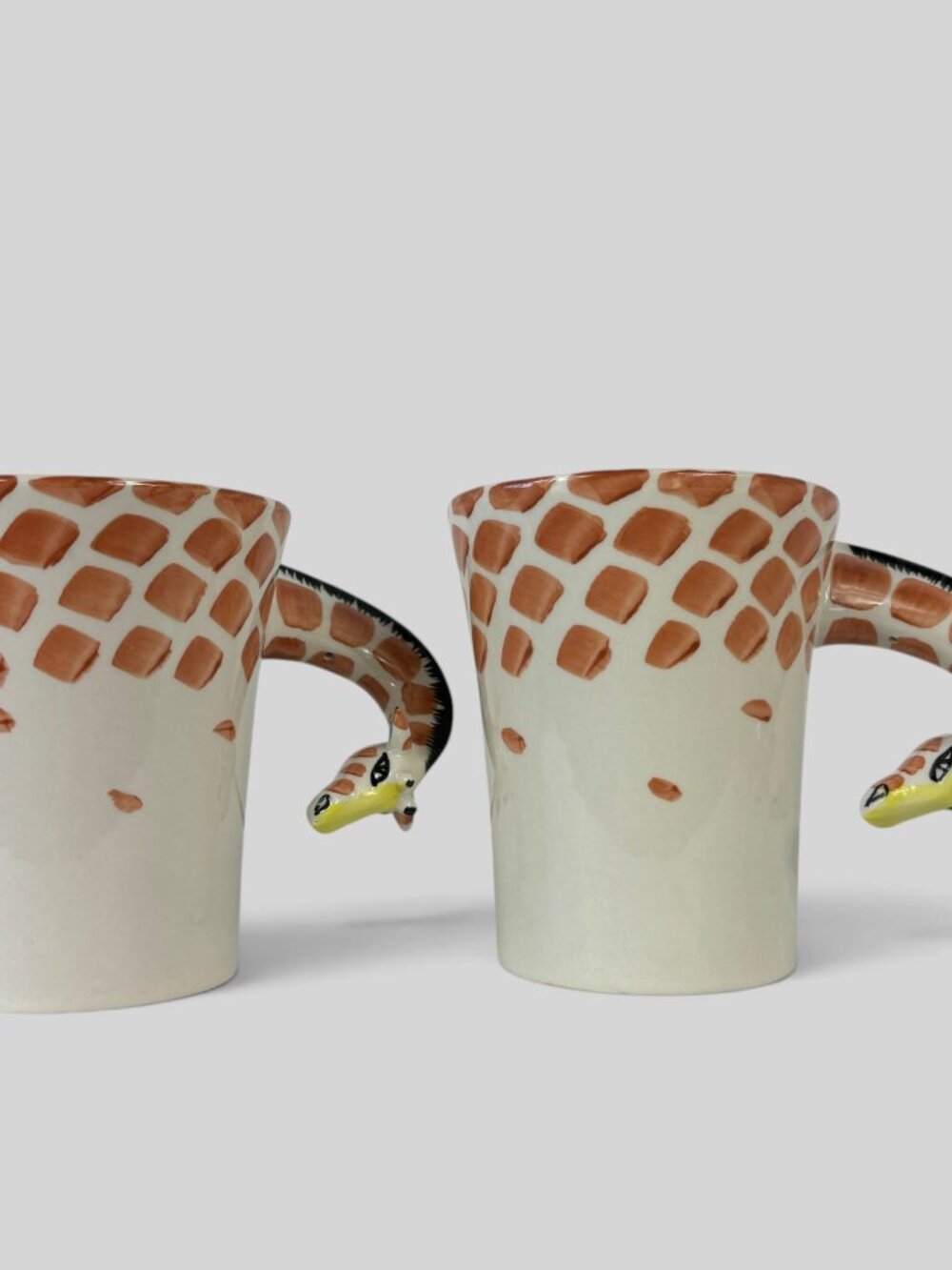 Pier 1 Giraffe Mugs Set of 2 Hand Painted Stoneware 16 oz
